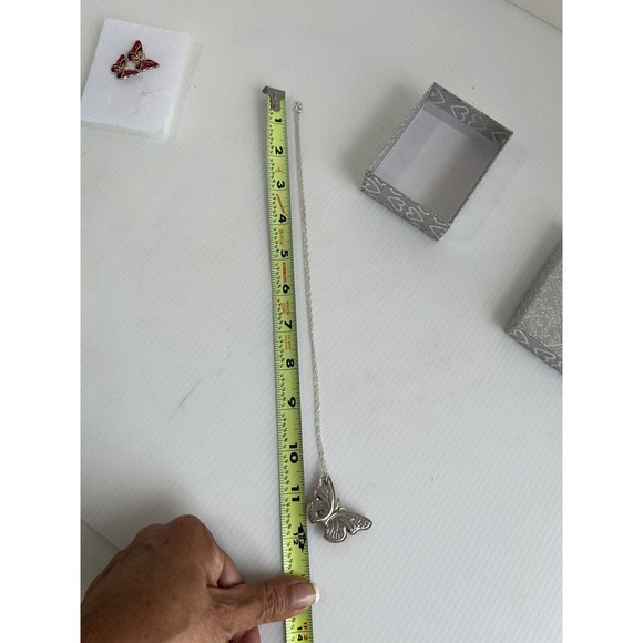 Multicolor Butterfly Necklace 20” and Earrings 925 Sterling Silver And Crystals - Picture 6 of 8